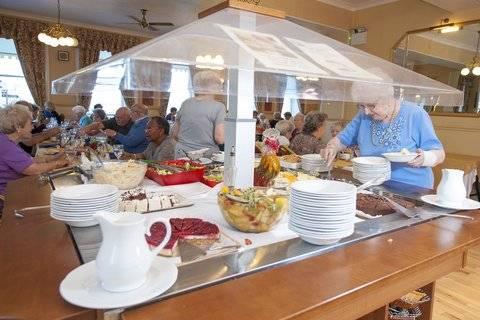 Claremont Lions Hotel Eastbourne Bagian luar foto