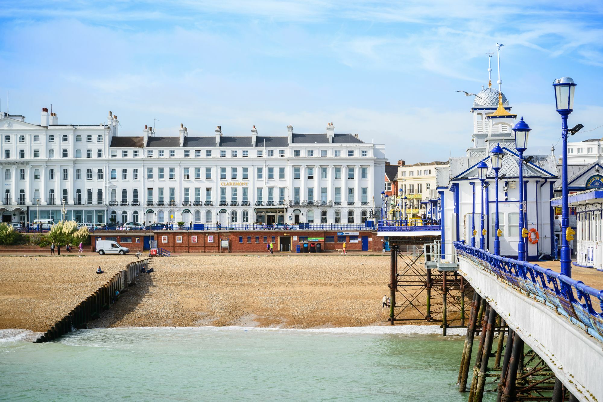 Claremont Lions Hotel Eastbourne Bagian luar foto